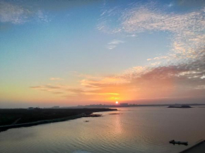 Гостиница Rainbow Sea Bed and Breakfast  Huxi Township